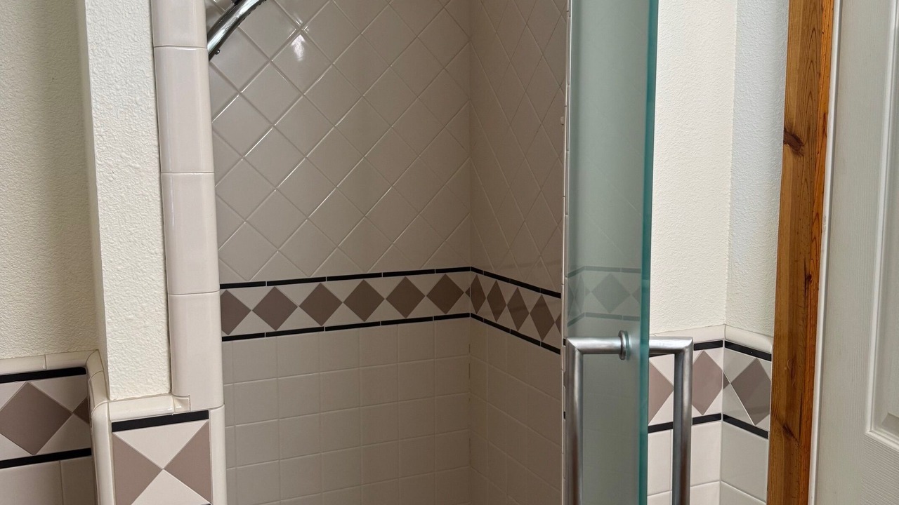 Photo of Bathroom in Oak Shores