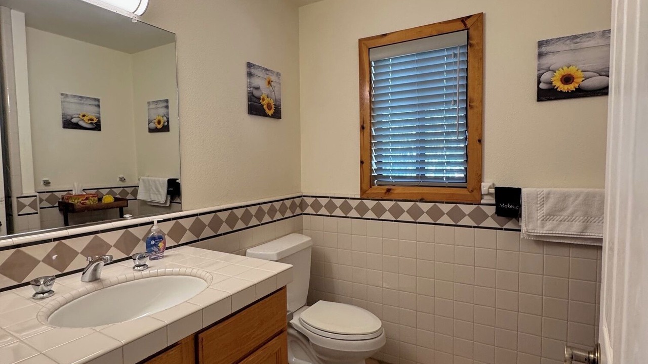 Photo of Bathroom in Oak Shores