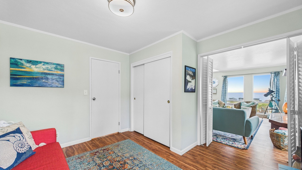 Photo of Livingroom in Shelter Cove