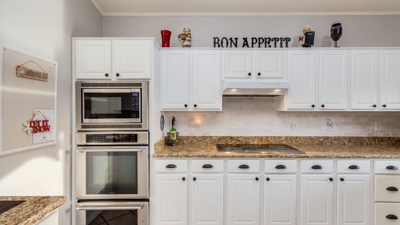Photo of Kitchen in Arrowhead Lakes