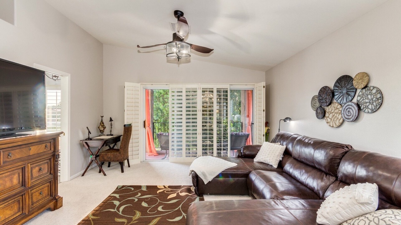 Photo of Patio Balcony in Arrowhead Lakes