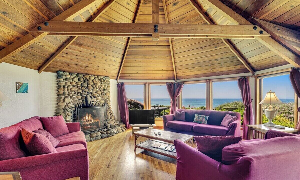 Photo of Livingroom in Seabright