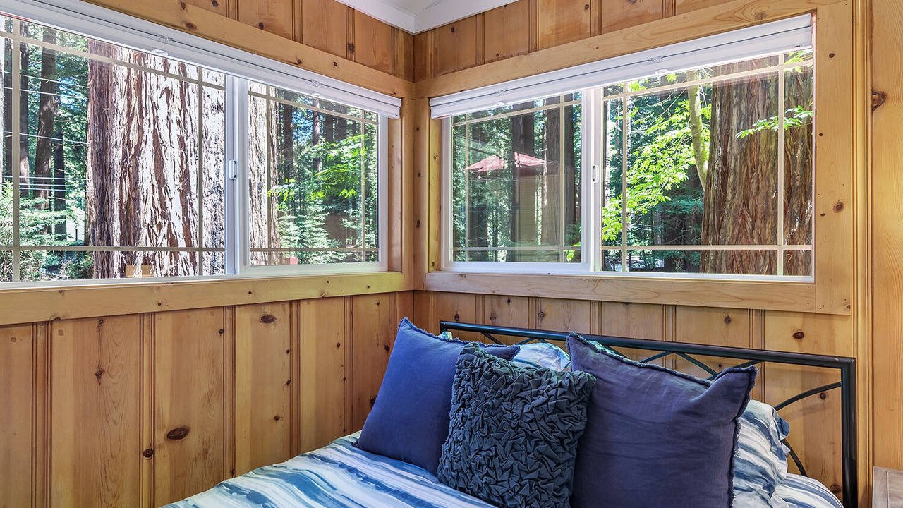 Photo of Bedroom in Cazadero