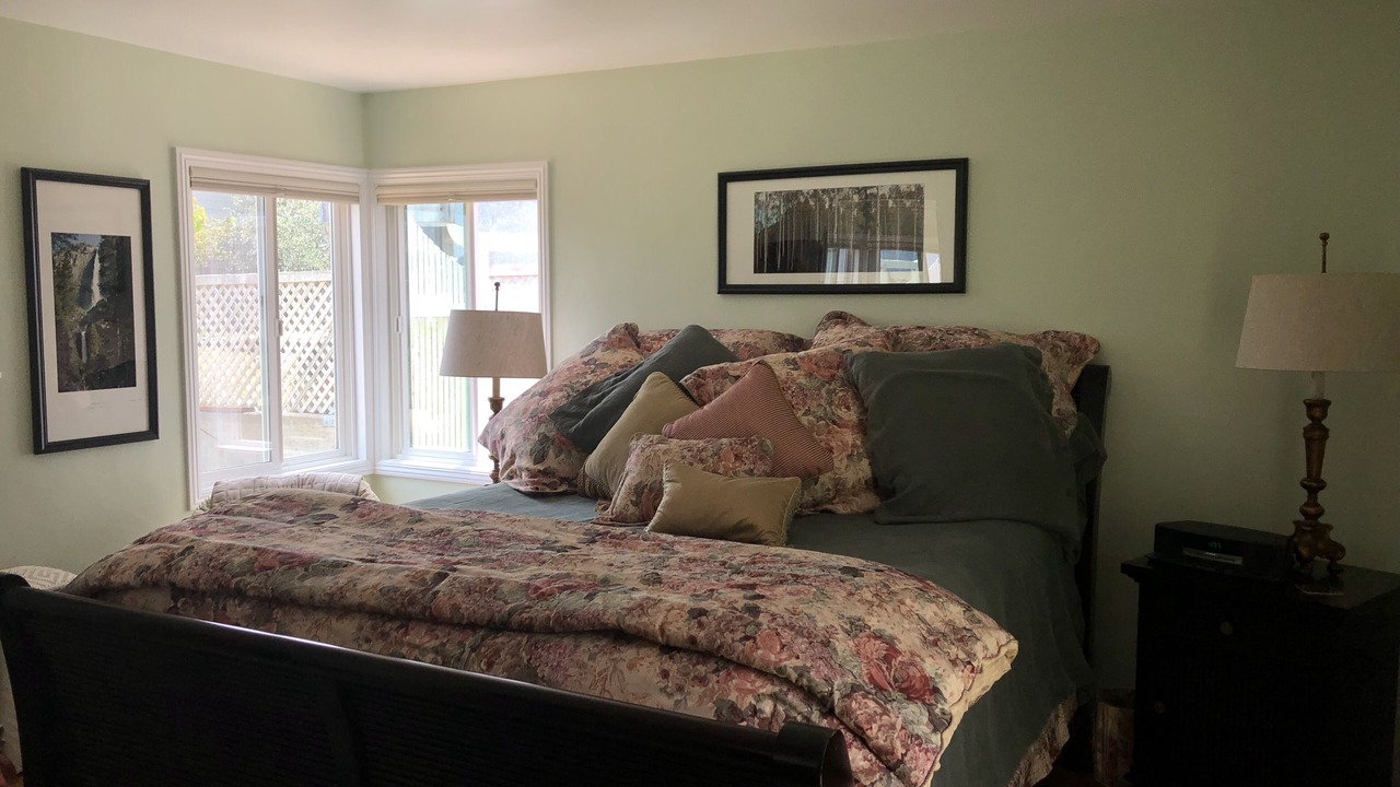 Photo of Bedroom in Baywood Park