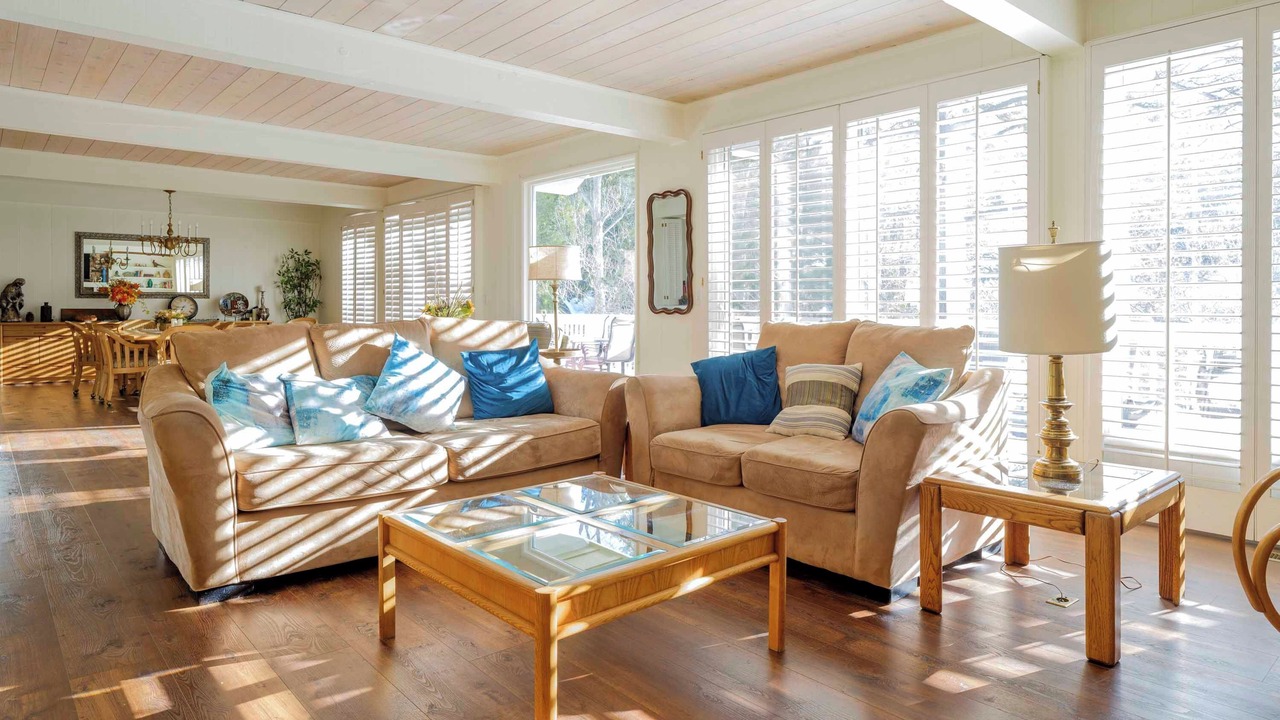 Photo of Livingroom in Lake Arrowhead