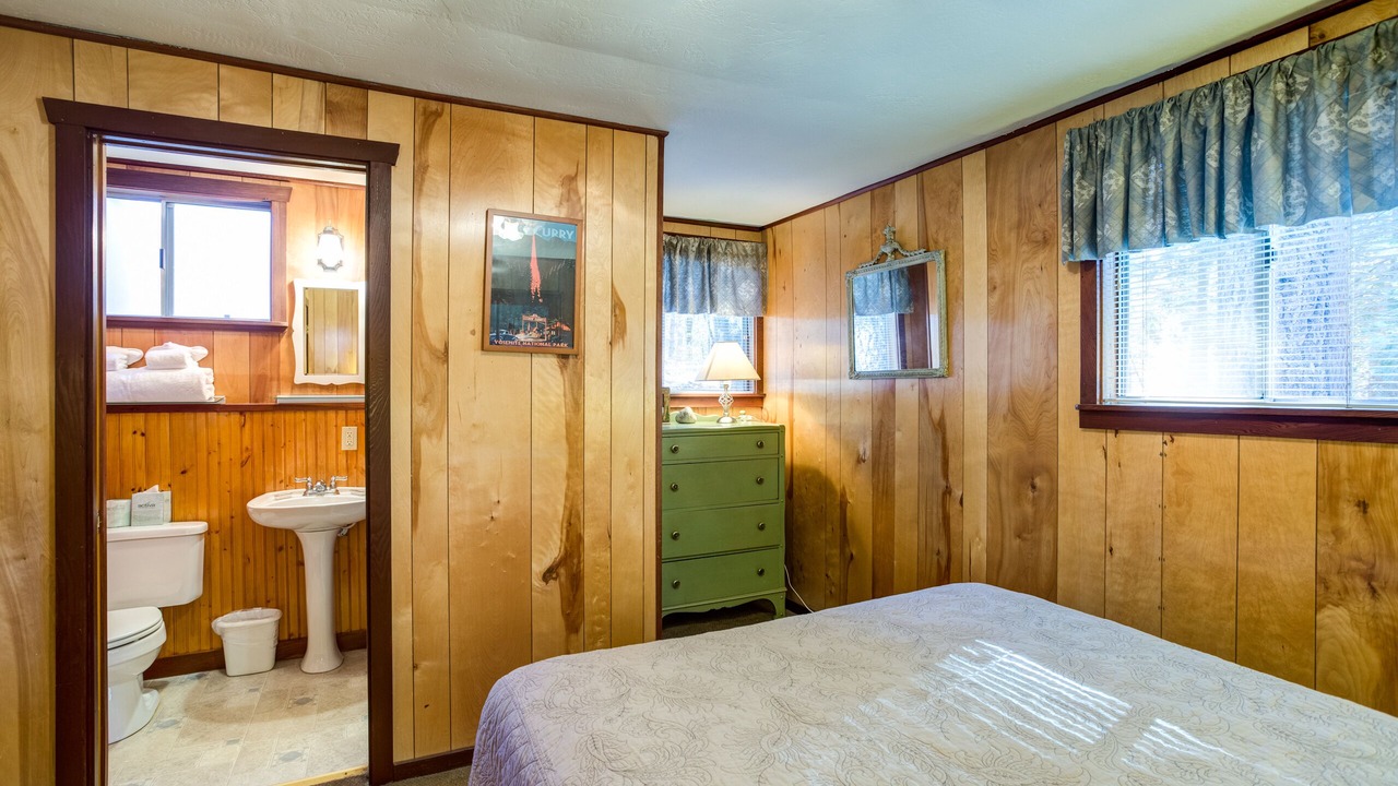 Photo of Bathroom in North Wawona