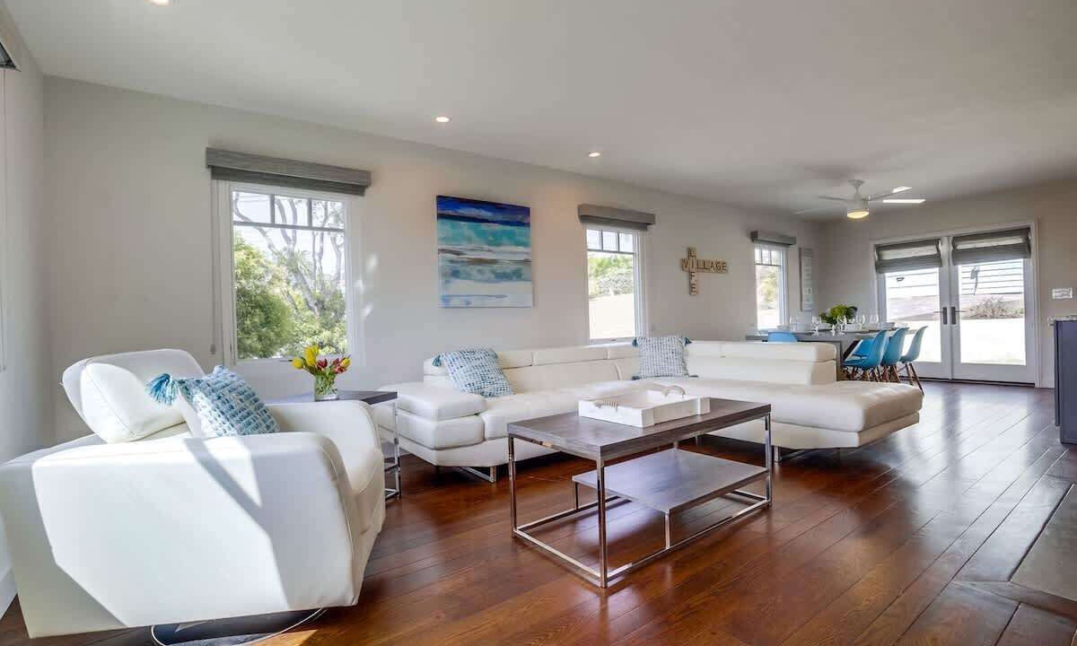 Photo of Bedroom in Village of La Jolla