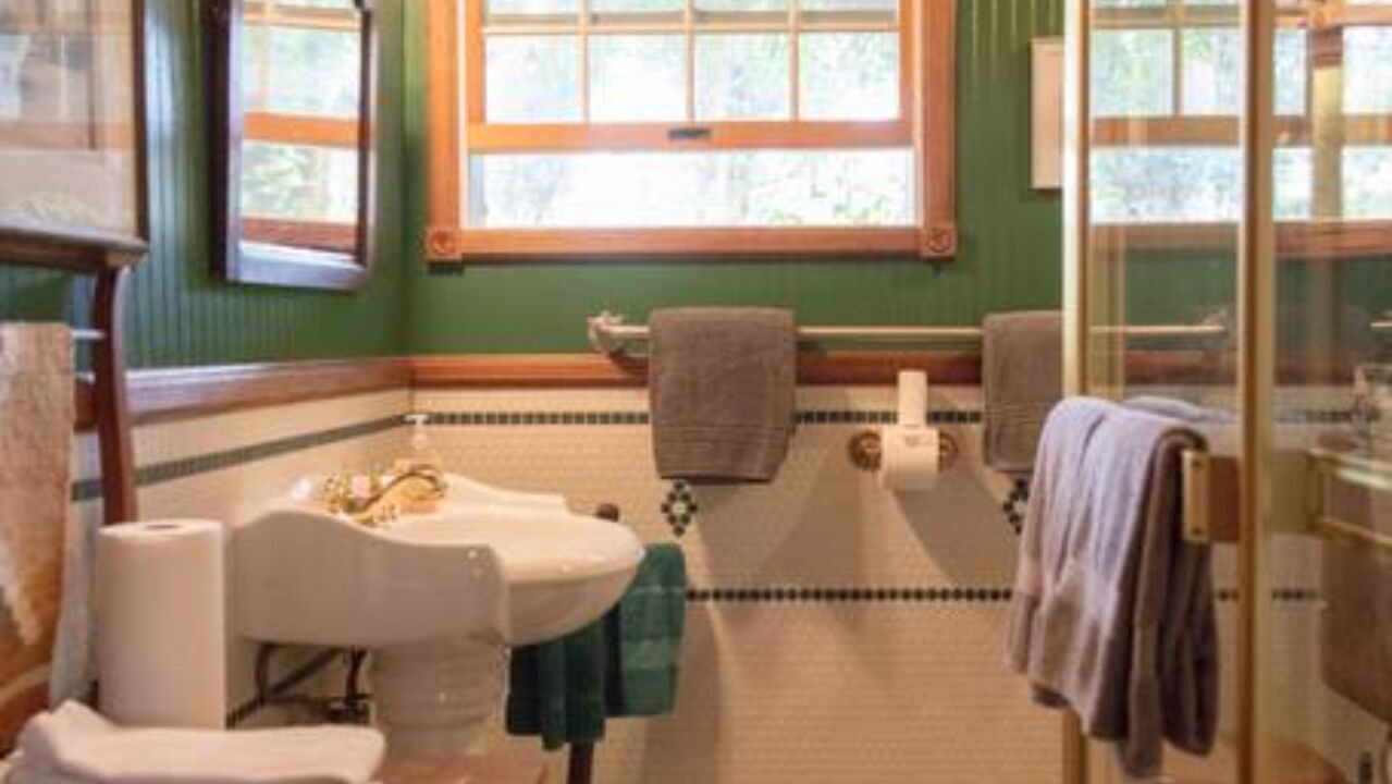 Photo of Bathroom in Orange