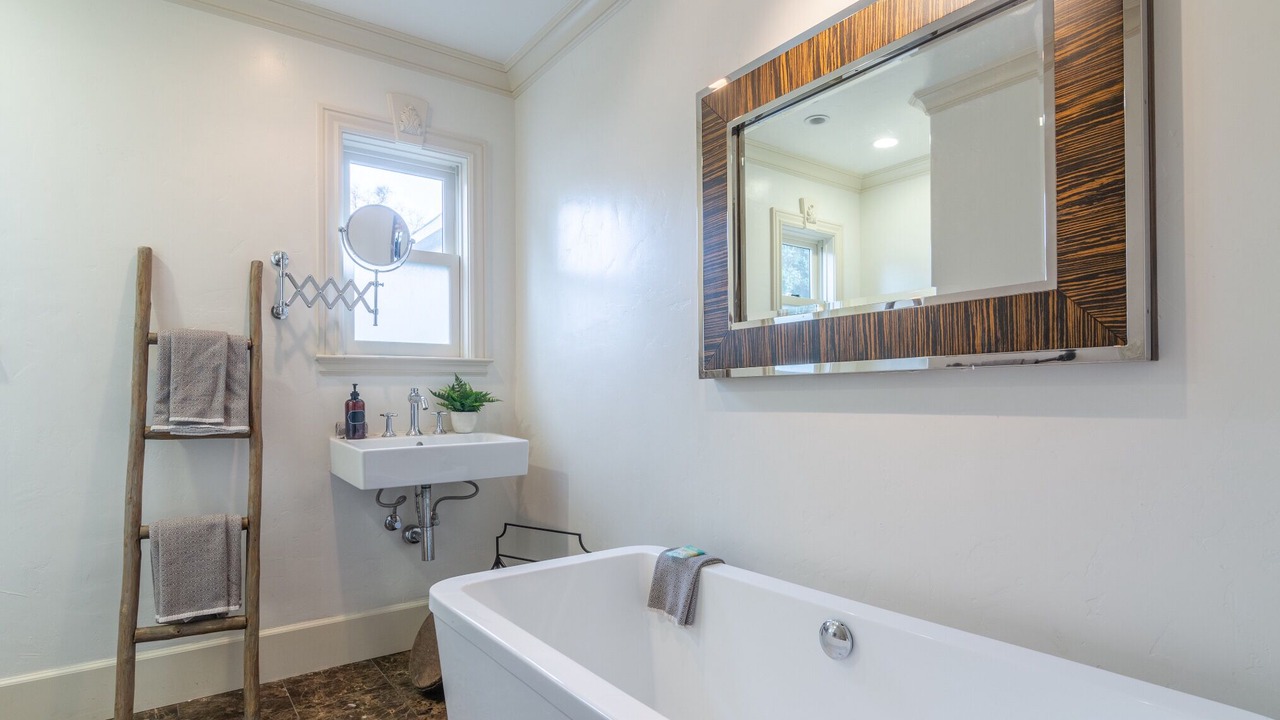 Photo of Bathroom in Willow Glen
