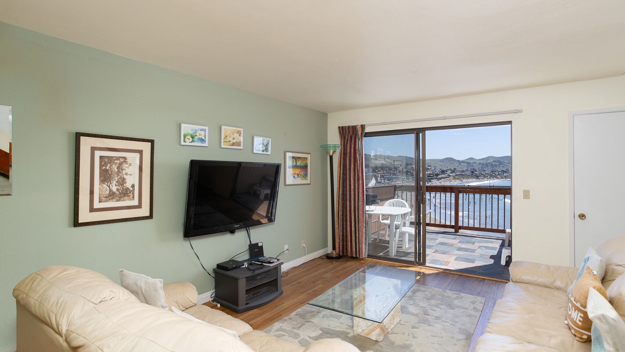 Photo of Livingroom in Cayucos