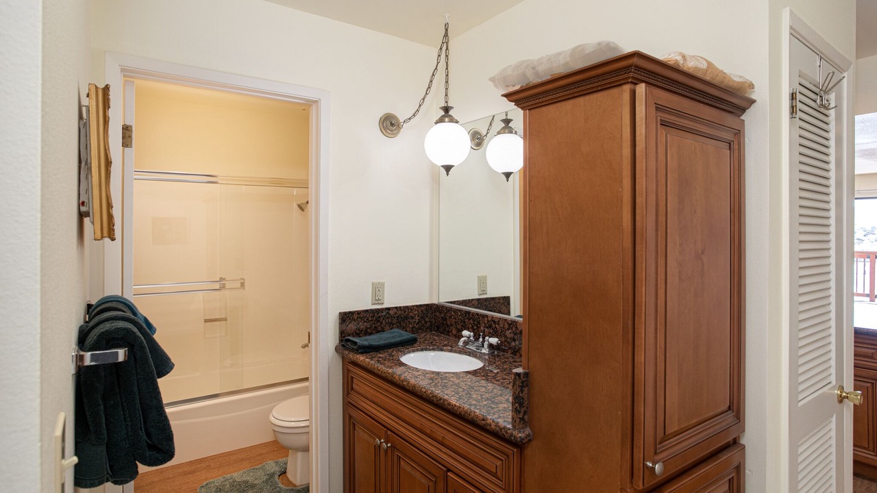 Photo of Bathroom in Cayucos