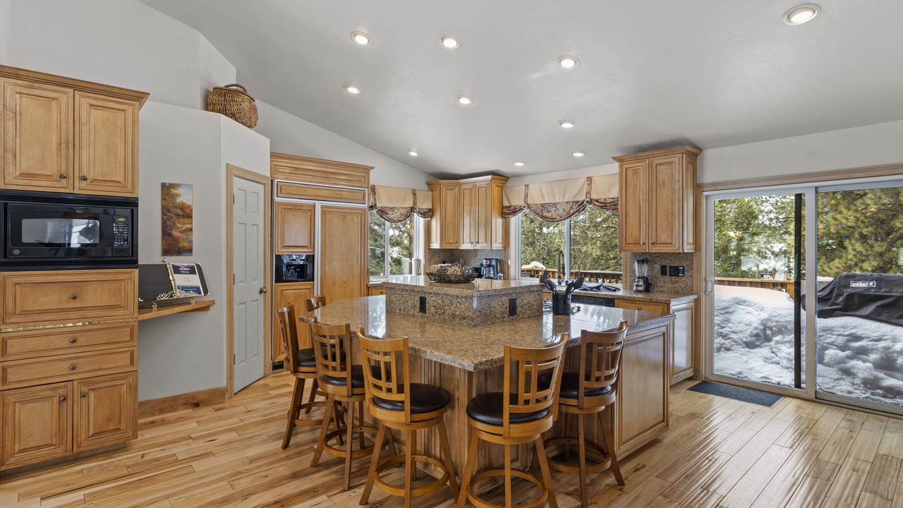 Photo of Kitchen in Round Hill Village