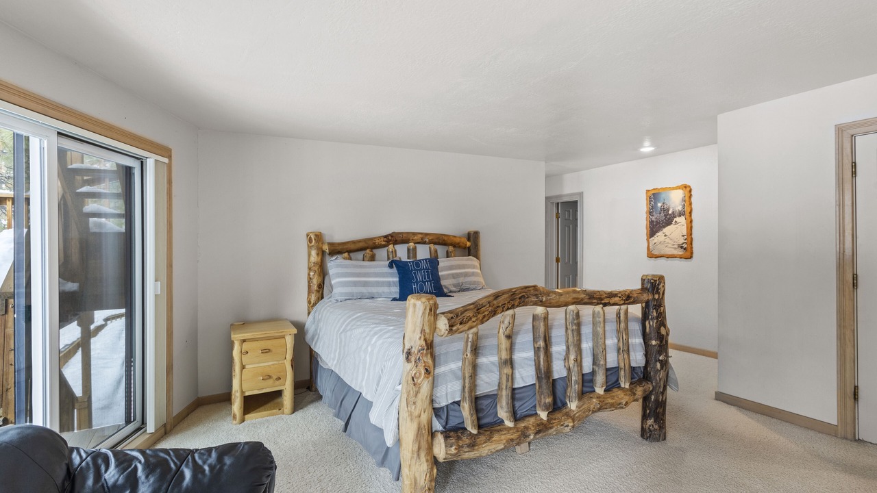 Photo of Bedroom in Round Hill Village