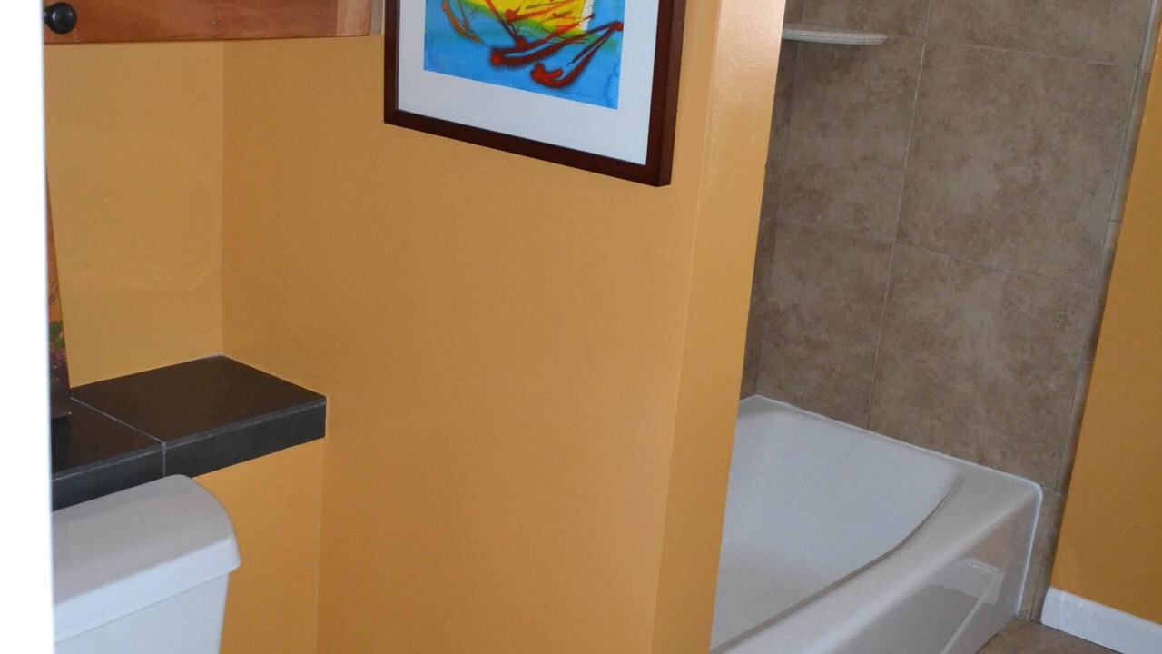 Photo of Bathroom in Broadway - Palmhaven