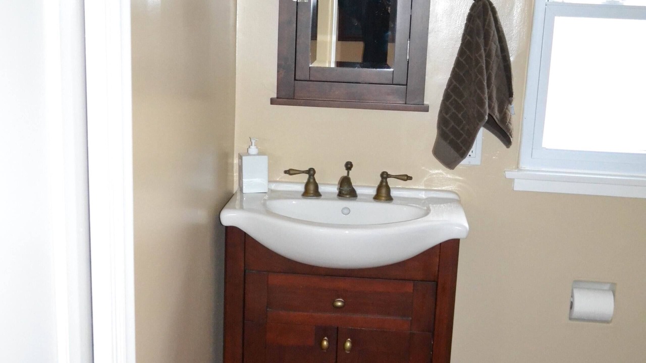 Photo of Bedroom in Broadway - Palmhaven