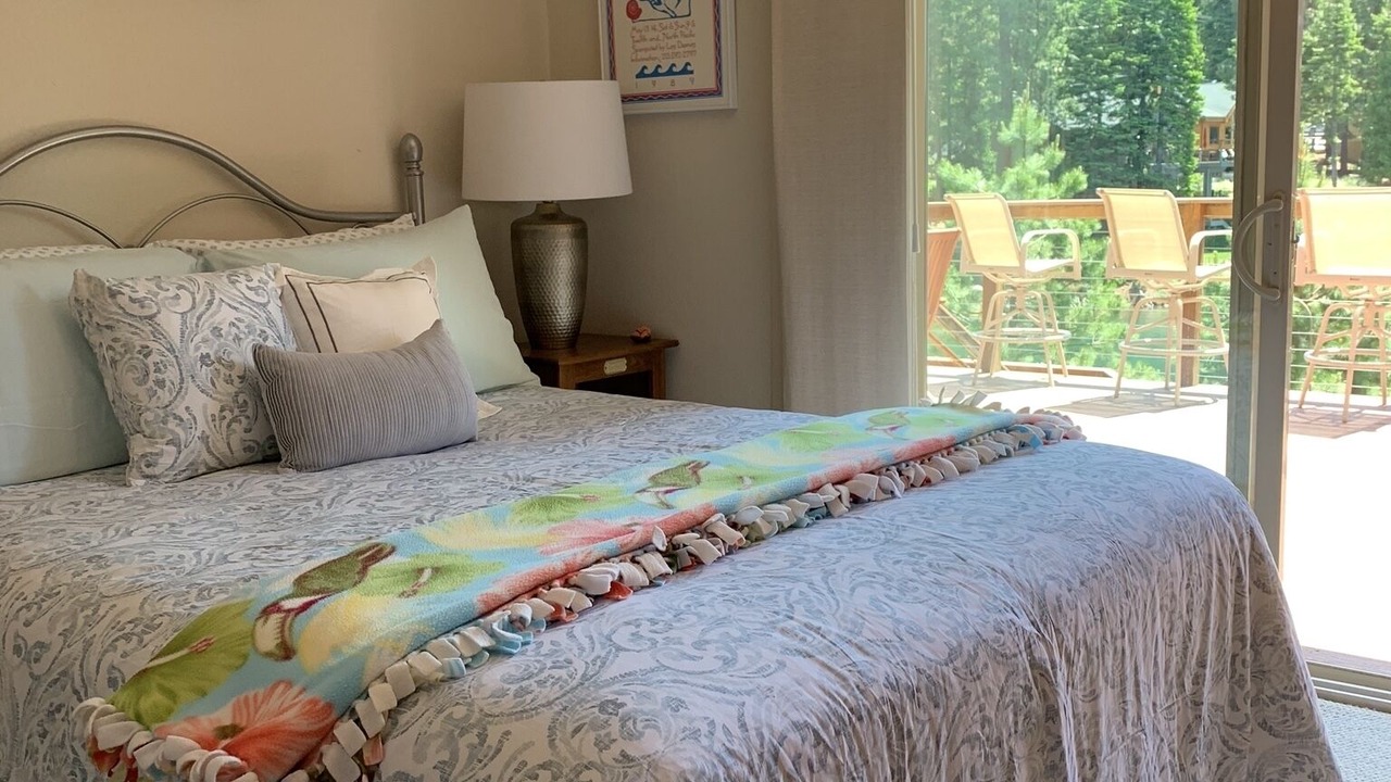 Photo of Bedroom in Lake Almanor Peninsula
