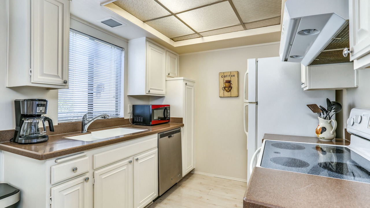Photo of Kitchen in Sunrise Vista Chino
