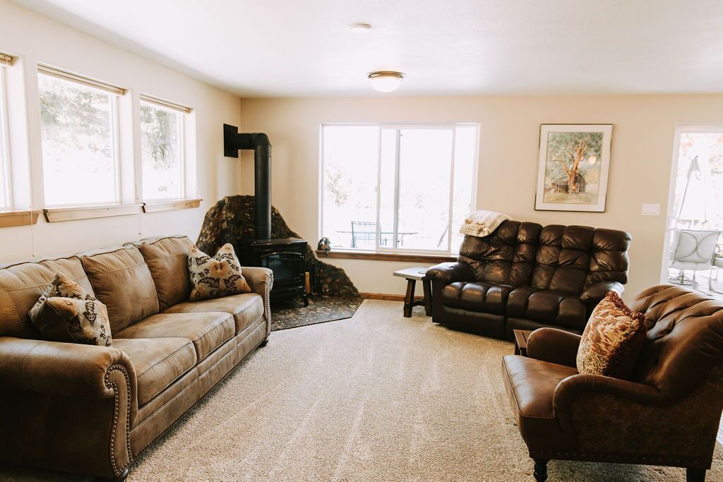 Photo of Livingroom in Ashland