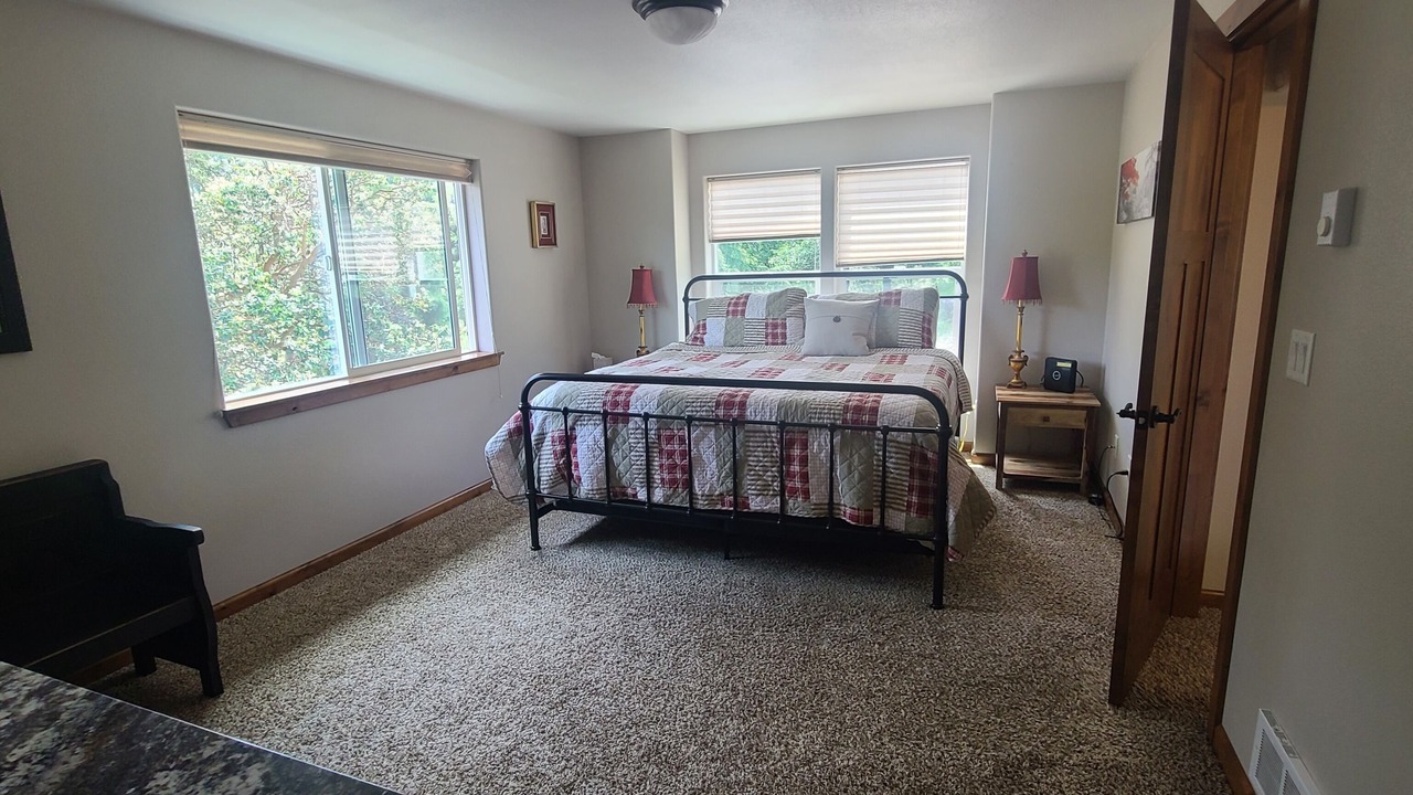 Photo of Bedroom in Ashland