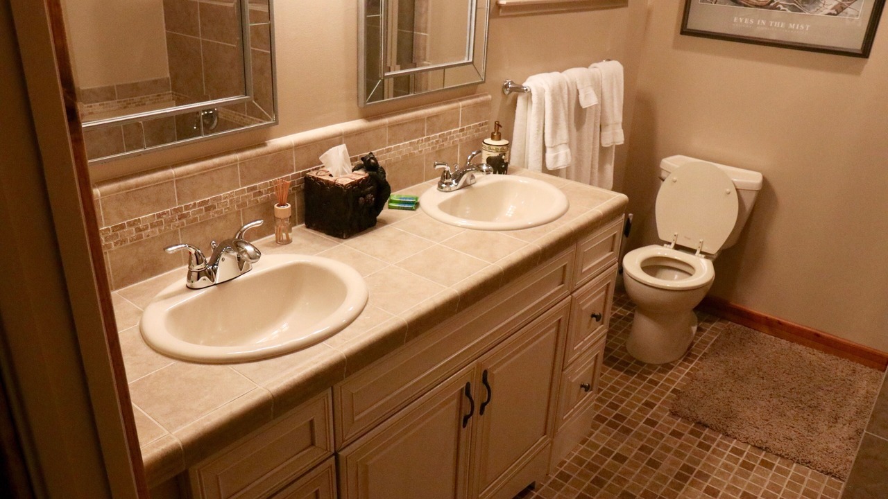 Photo of Bathroom in Oakhurst