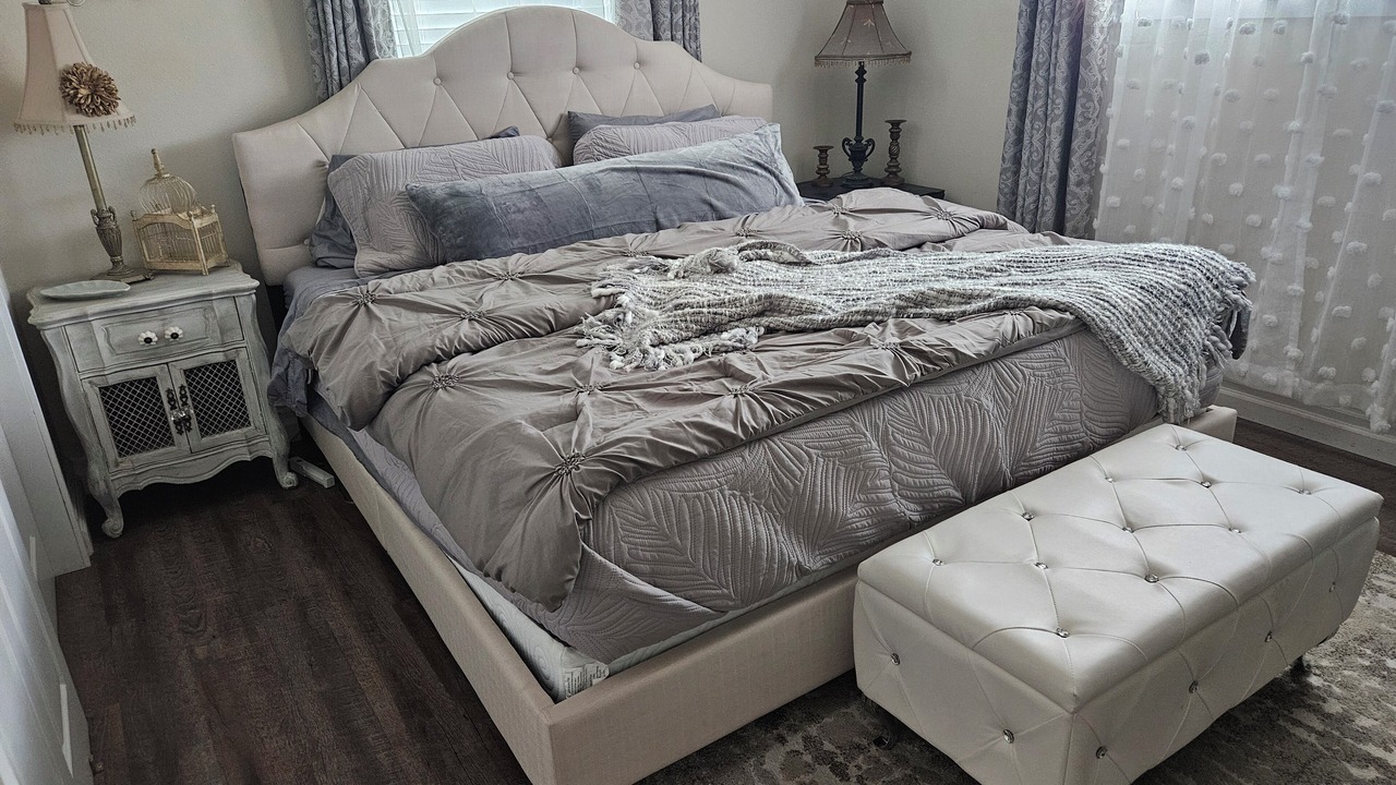 Photo of Bedroom in Lincoln Beach