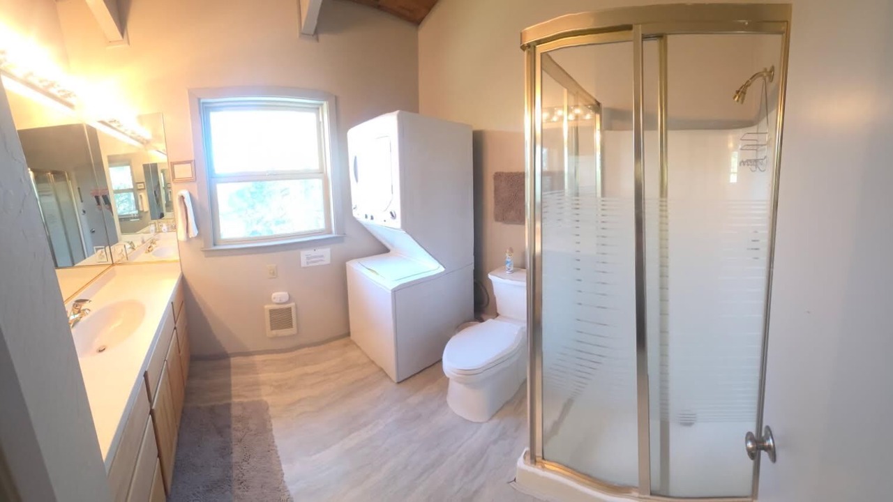 Photo of Bathroom in Long Barn