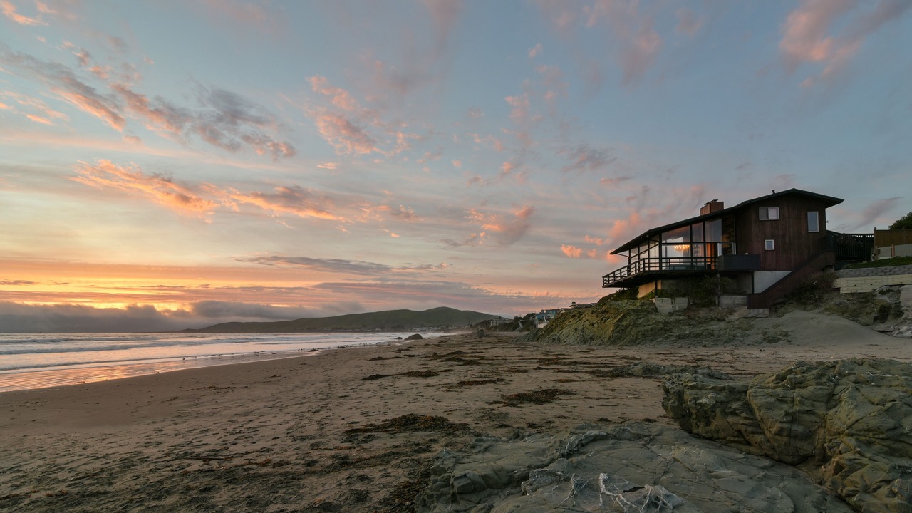 Photo of Bedroom in Cayucos