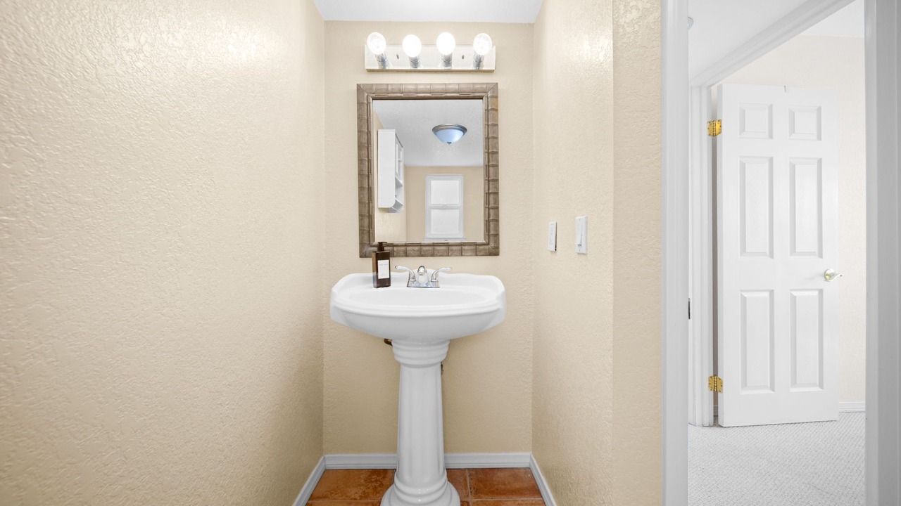Photo of Bathroom in Canyon Lake