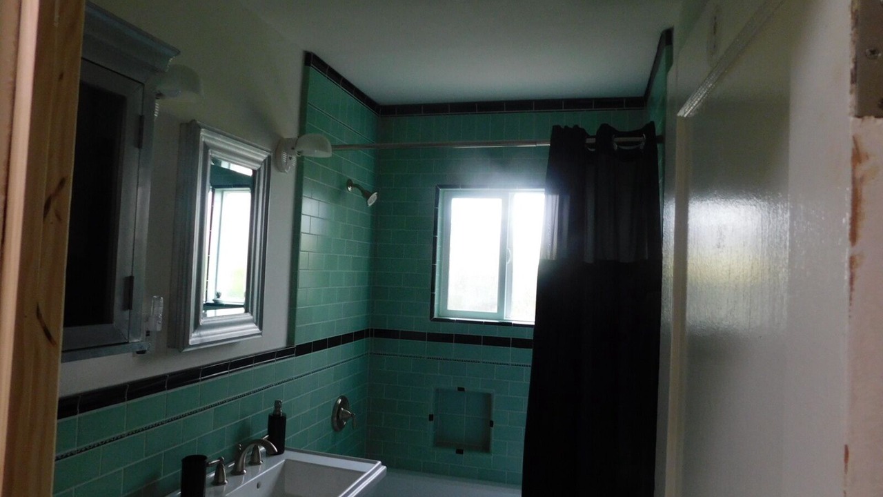 Photo of Bathroom in South Park