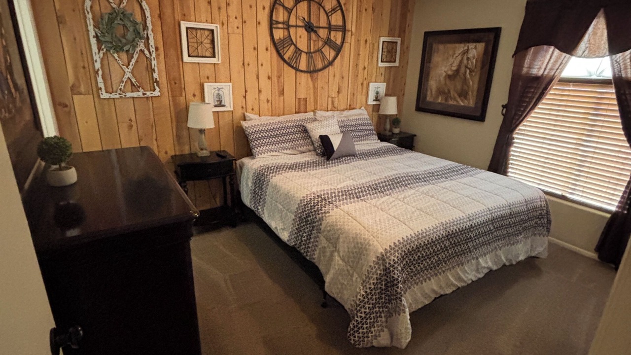 Photo of Bedroom in Lake Havasu City