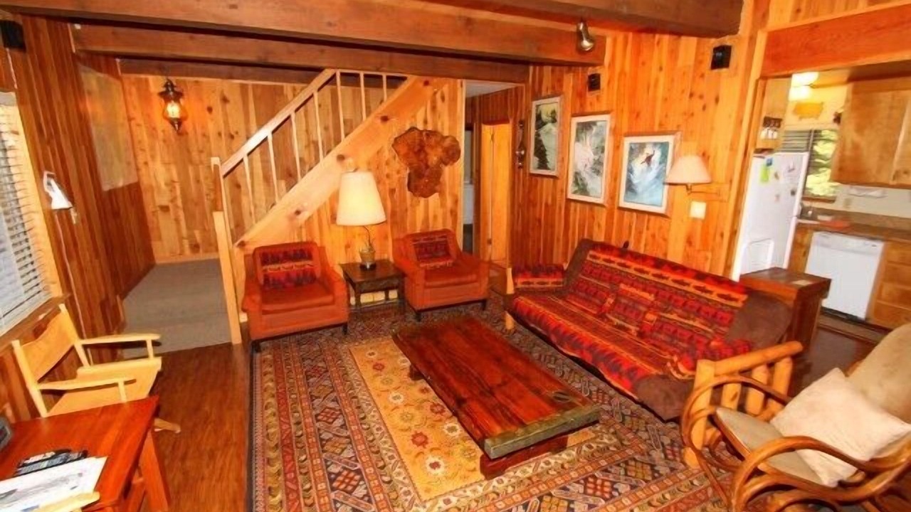 Photo of Livingroom in Donner Lake Woods