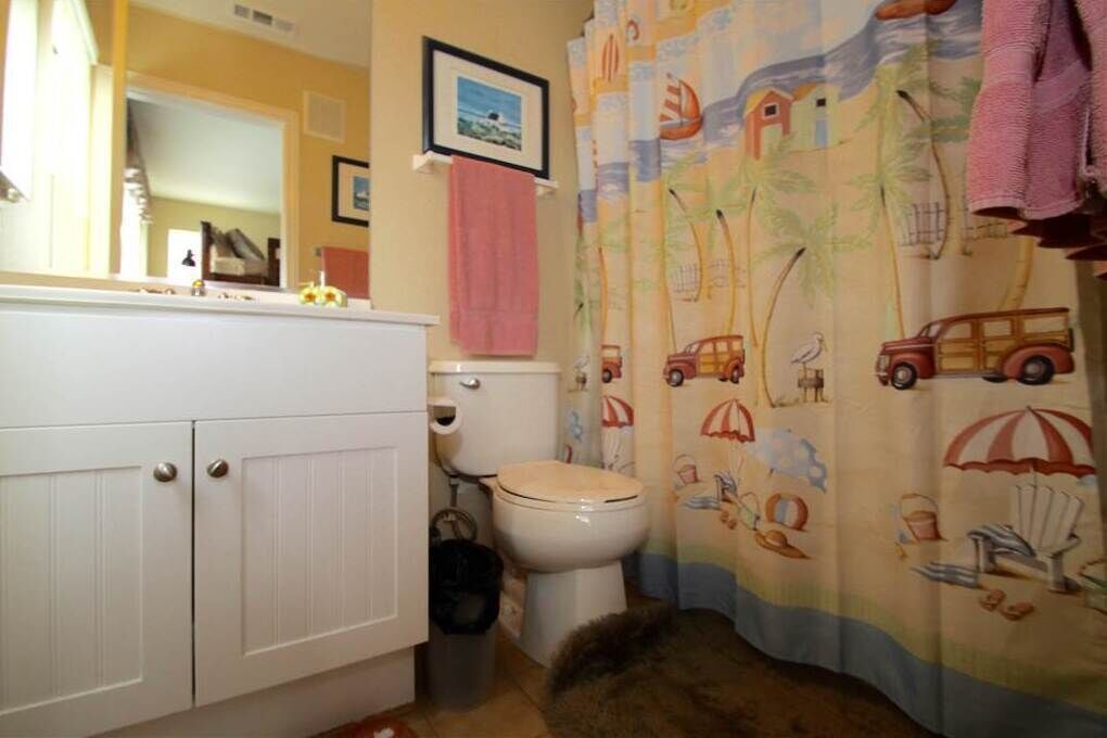 Photo of Bathroom in East Side Capistrano