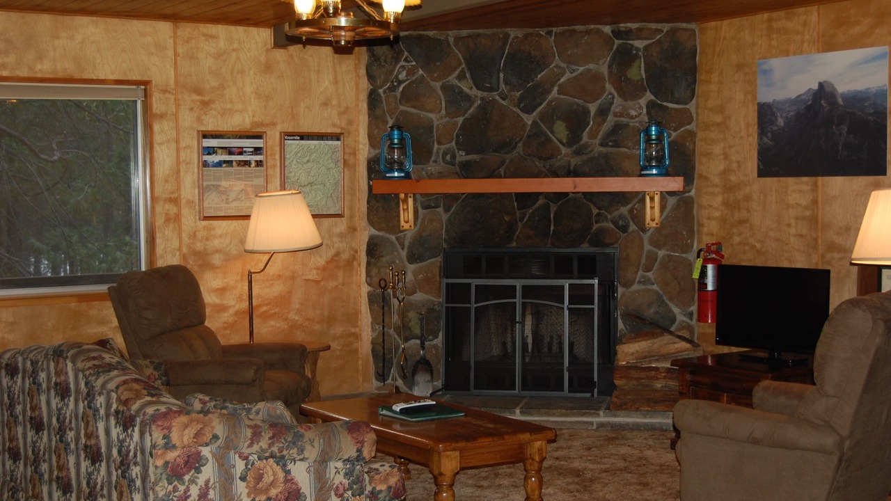 Photo of Livingroom in North Wawona
