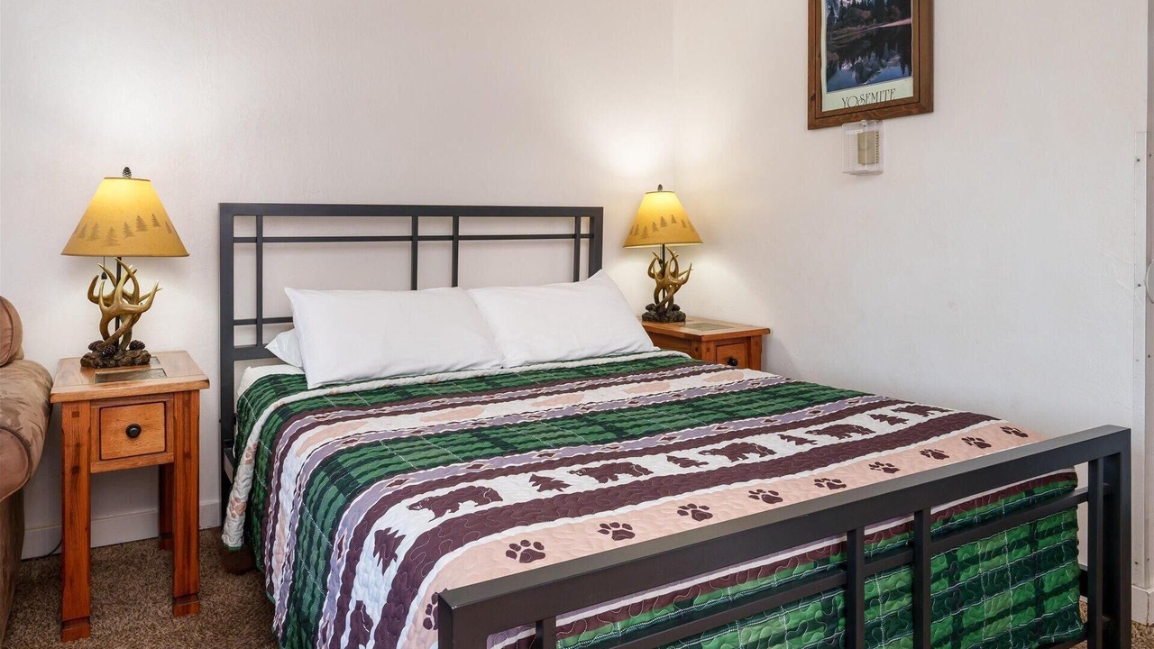 Photo of Bedroom in Yosemite West