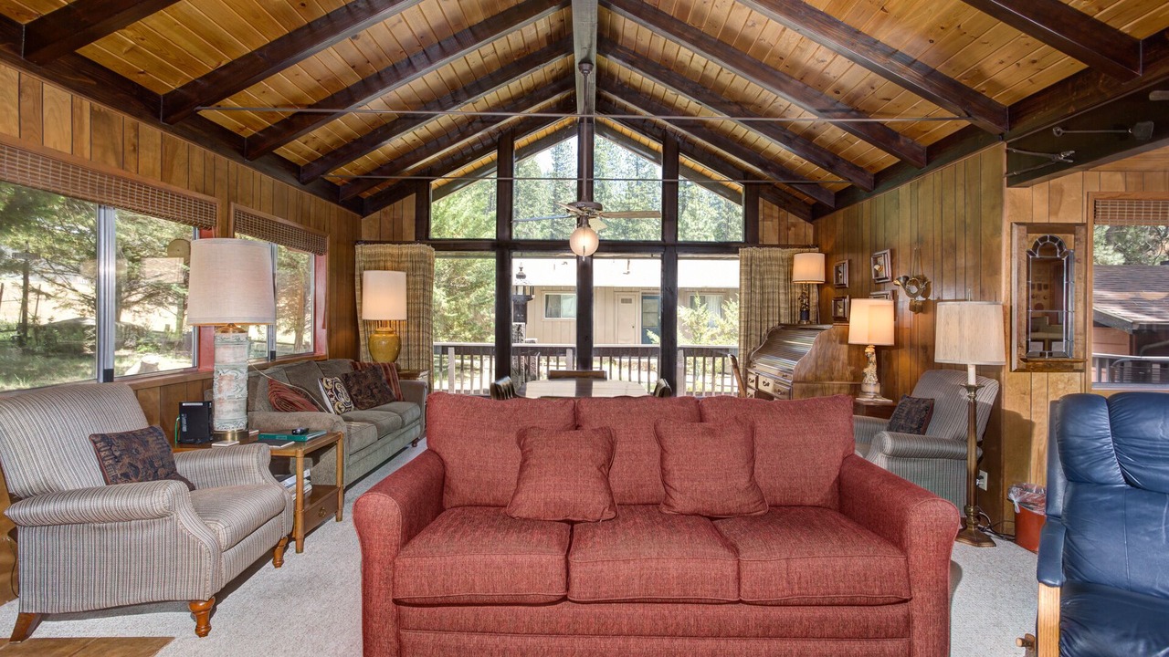 Photo of Bedroom in North Wawona