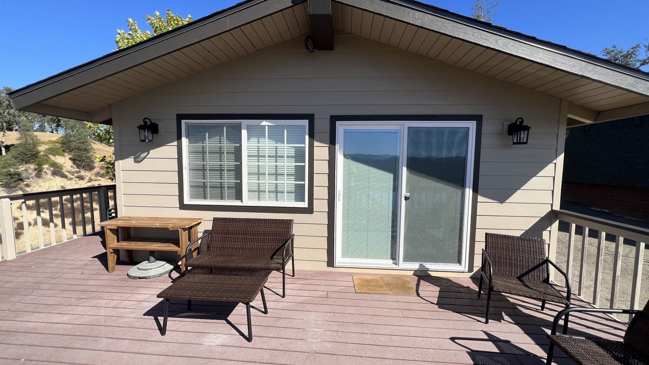 Photo of Patio Balcony in Oak Shores