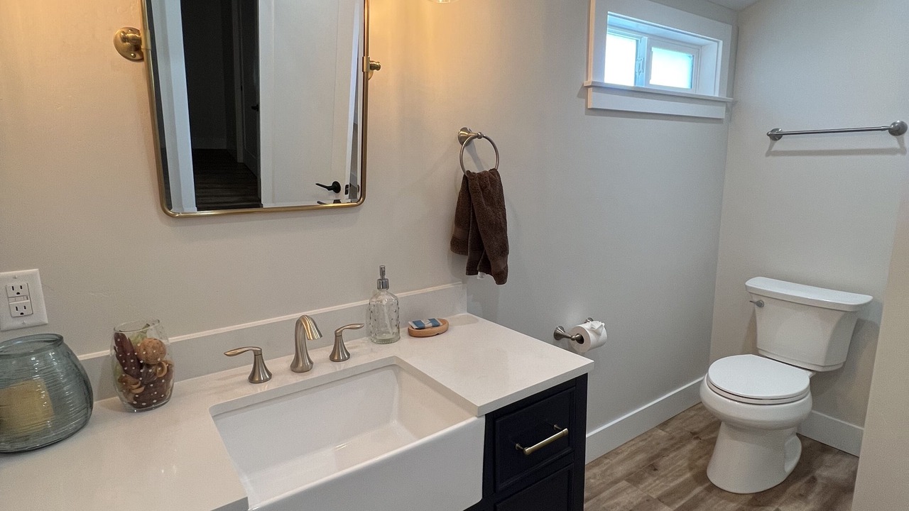 Photo of Bathroom in Oak Shores