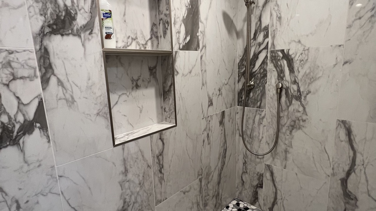 Photo of Bathroom in Oak Shores