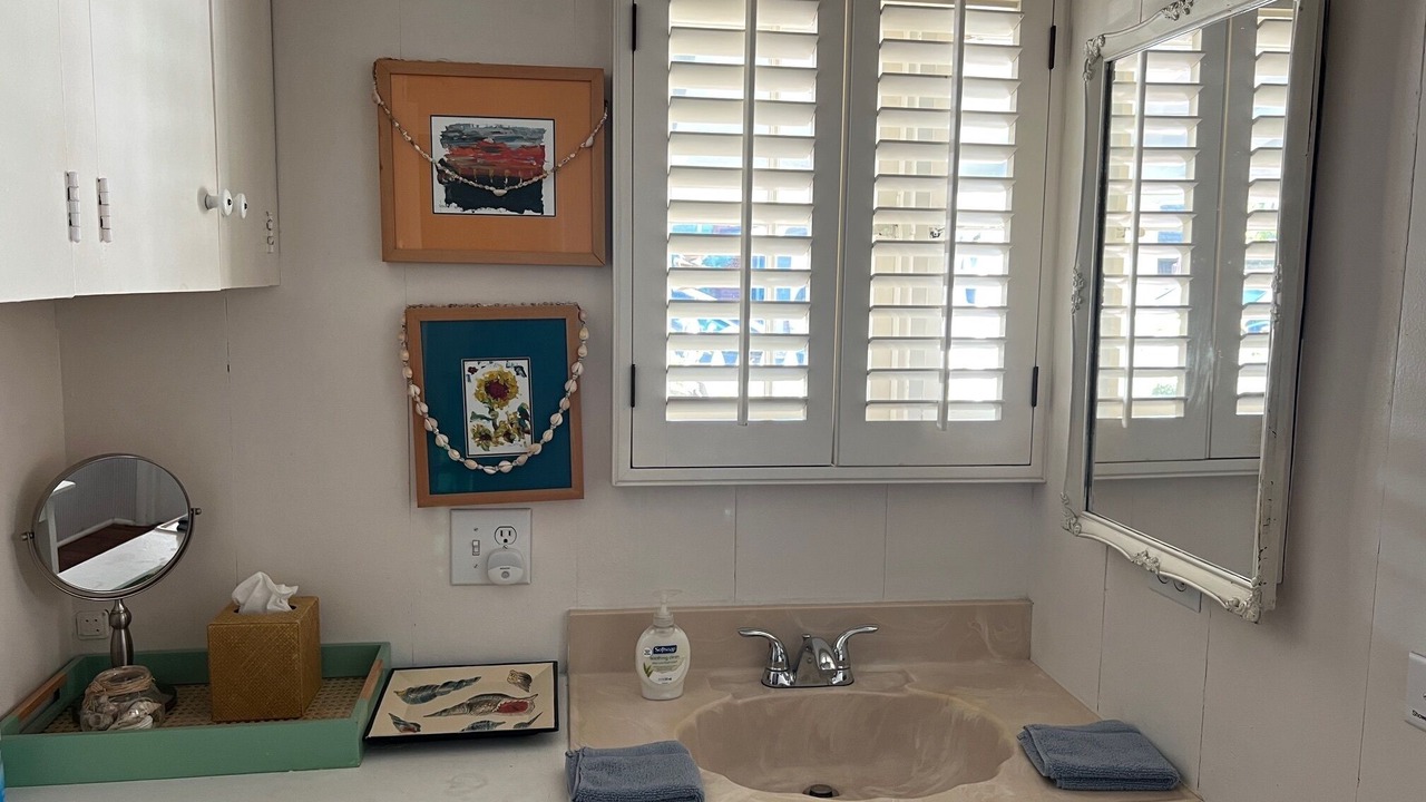 Photo of Bathroom in Balboa Island