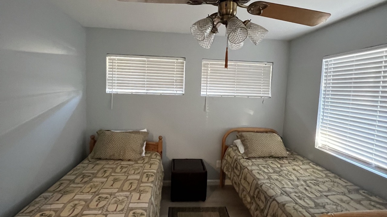 Photo of Bedroom in Oak Shores