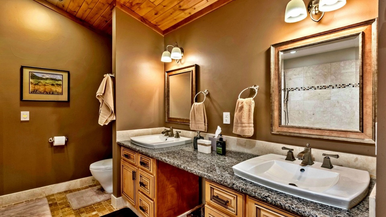 Photo of Bathroom in Truckee