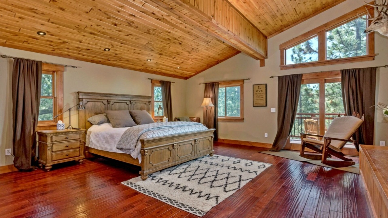 Photo of Livingroom in Truckee