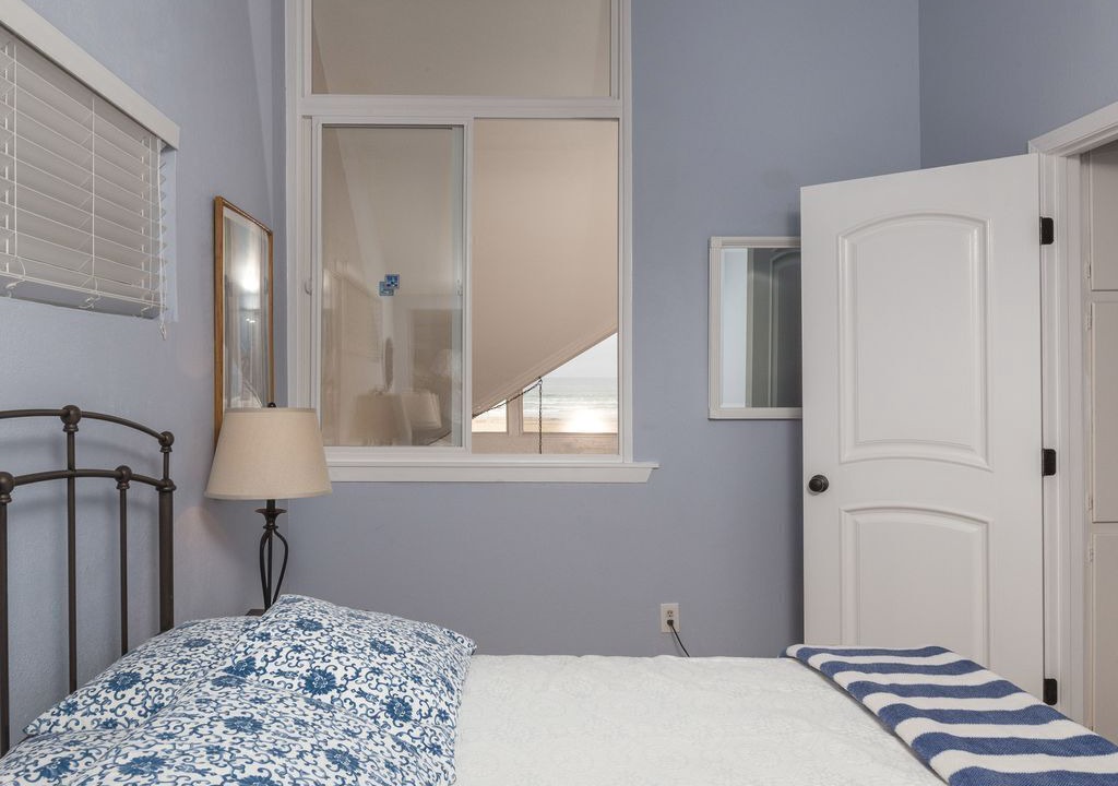 Photo of Bedroom in Oceano