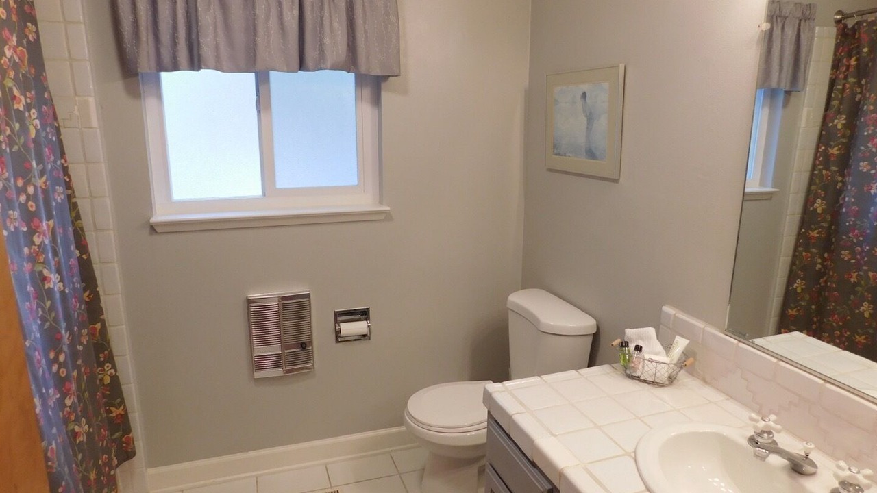 Photo of Bathroom in Graeagle