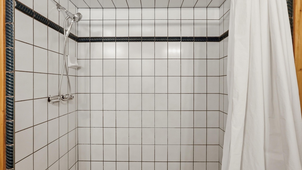Photo of Bathroom in Yosemite West