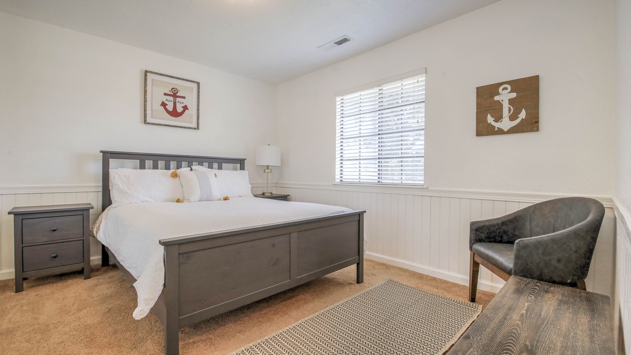 Photo of Bedroom in Walnut Grove