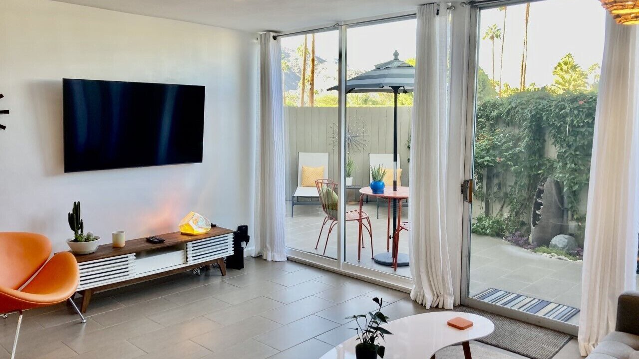 Photo of Livingroom in Twin Palms