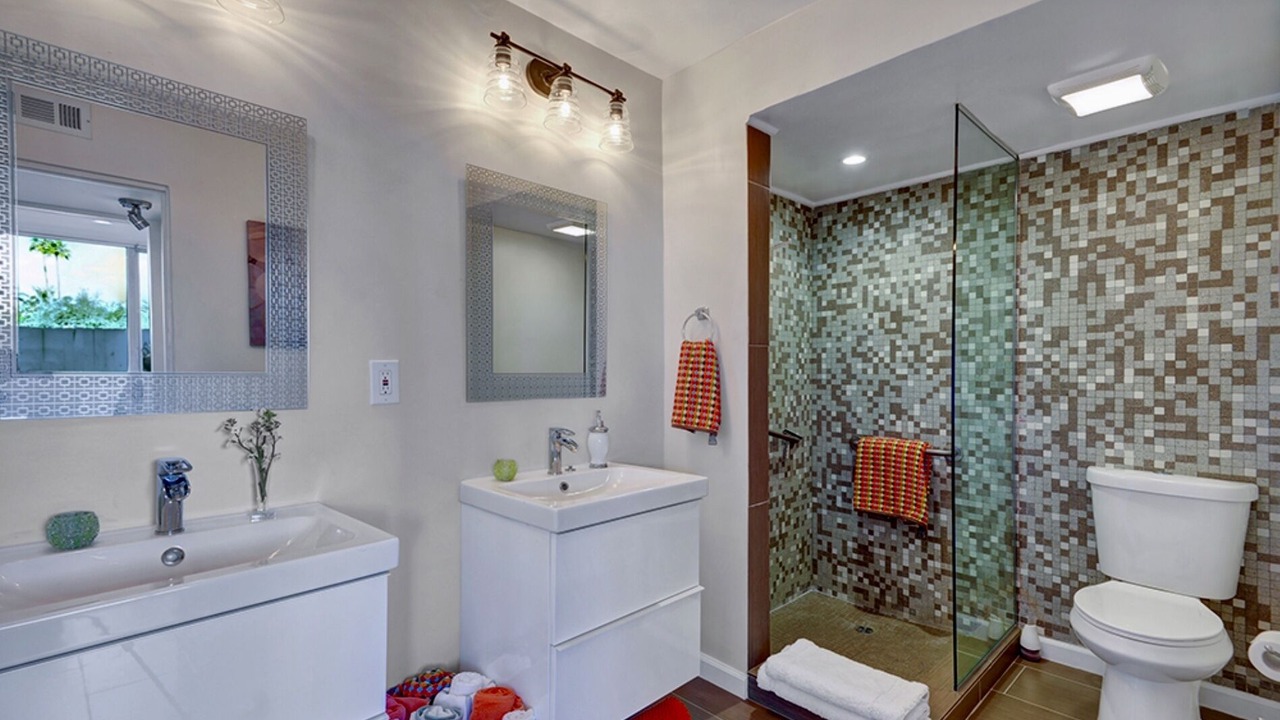 Photo of Bathroom in Twin Palms