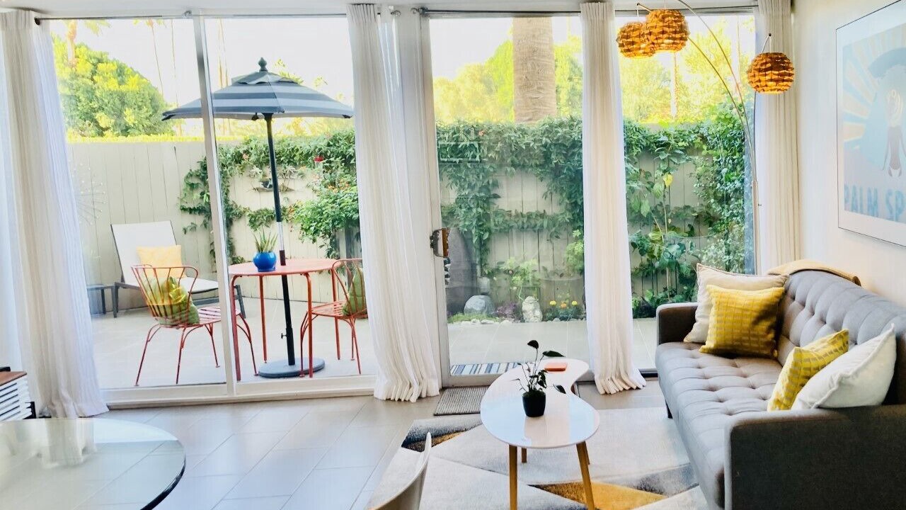 Photo of Livingroom in Twin Palms
