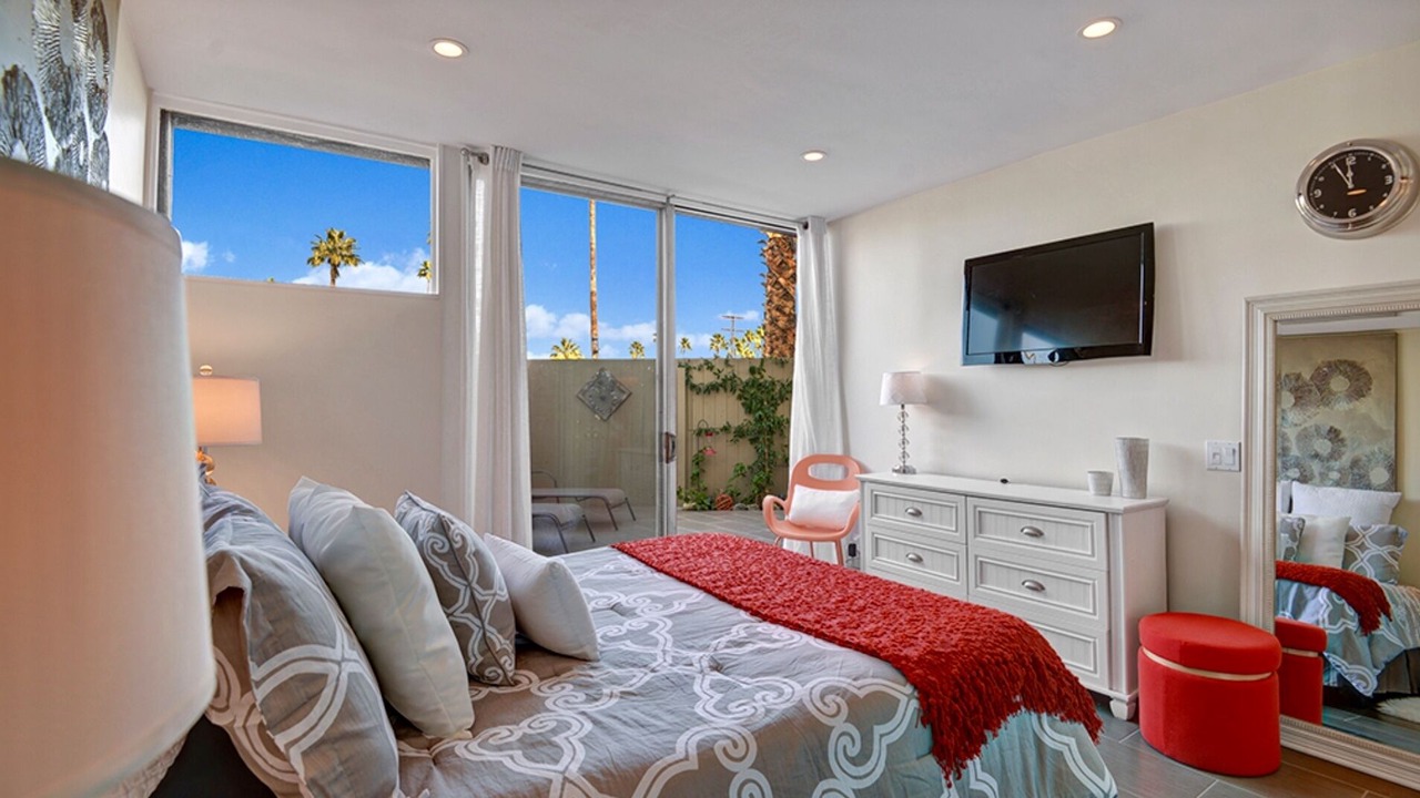 Photo of Bedroom in Twin Palms